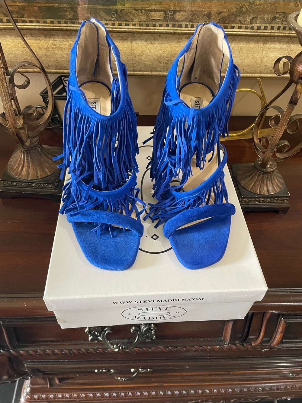 Steve Madden Fringly Blue Suede Sandals